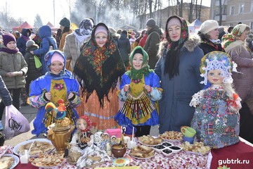 Встретили весну, как полагается: весело и сытно
