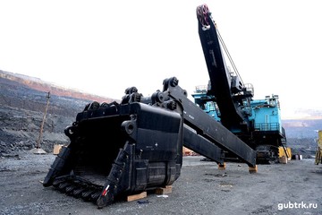 В карьере Лебединского ГОКа  собирают самый большой экскаватор комбината