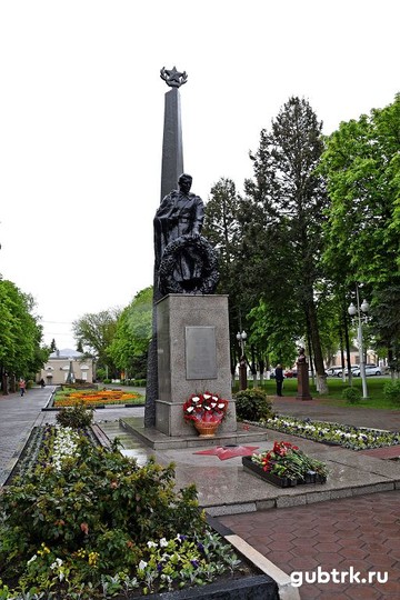 В этом году великий праздник – День Победы прошёл без привычного парада, шествия Бессмертного Полка и праздничного концерта на главной площади