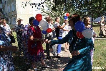 День флага России отметили в посёлке Троицком