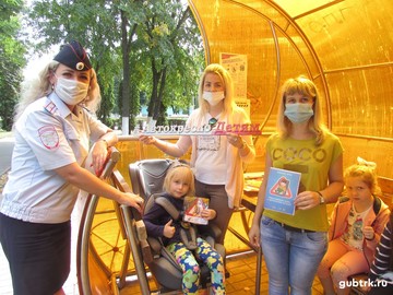 В Губкине, ребята-участники проекта «Шагающий автобус» изучают новые безопасные маршруты, в преддверии начала учебного года