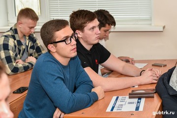 Сергей Демидов: Белгородэнерго продлит программу взаимного сотрудничества с профильными учебными заведениями региона на 2020-2021 учебный год
