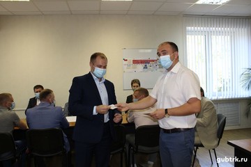 Избранные депутаты получили депутатские мандаты