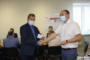 Избранные депутаты получили депутатские мандаты
