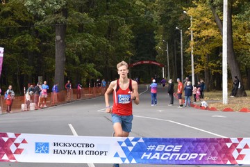 В Губкине 27 сентября 1500 бегунов приняли участие в масштабном спортивном событии