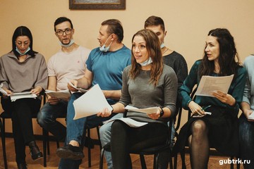 Губкинские актеры театра провели театральную читку