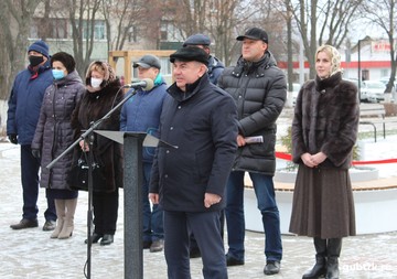 В рамках проекта «Формирование комфортной городской среды» Губкине открыли сквер «Детский»