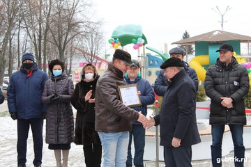 В рамках проекта «Формирование комфортной городской среды» Губкине открыли сквер «Детский»