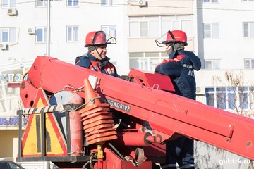 Глава администрации Старооскольского городского округа поблагодарил Белгородэнерго за модернизацию наружного освещения Старого Оскола