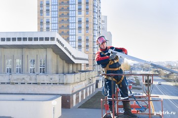 Глава администрации Старооскольского городского округа поблагодарил Белгородэнерго за модернизацию наружного освещения Старого Оскола