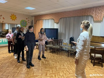 В Центре культурного развития поселка Троицкий 25 декабря состоялся час общения «Музыка в нашей жизни»