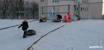 22 декабря троицкими культработниками проведено спортивно-развлекательное мероприятие «Быстрые сани»