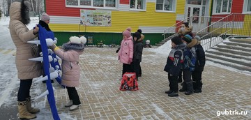 15 января на п. Троицком организовали зимние забавы