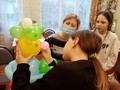 Для троицких ребят провели мастер-класс из воздушных шаров «Клоун»