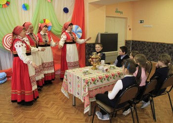 10 февраля в любительском объединении «Троицкие посиделки» состоялась развлекательная программа «Посидим у самовара»