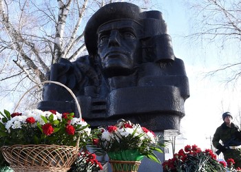 В Губкине почтили память солдат, погибших в Афганистане