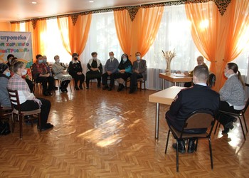 18 февраля в клубе «Троицкие посиделки» прошел час правового просвещения «Пожилым забота, внимание и льгота»