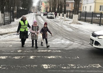 В Губкине «родительский патруль» контролирует безопасность условий передвижения детей