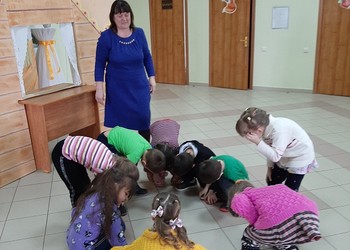 В Казацкостепском ДК провели игровую программу для детей