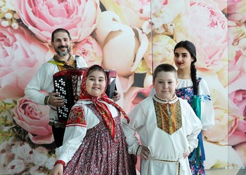 В Губкине прошёл X территориальный конкурс-фестиваль исполнителей народной песни «Золотые купола»