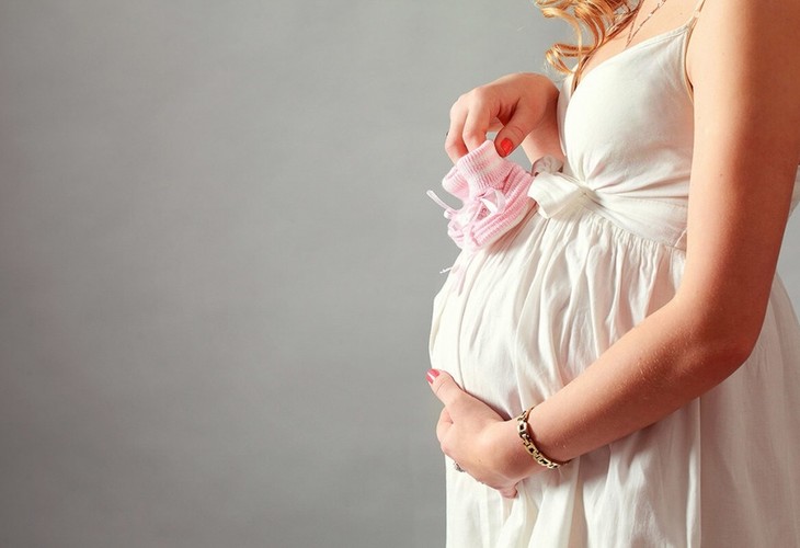 В Губкине проходит фотоконкурс «В ожидании материнства»
