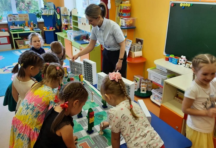 Виктория Конарева из детского сада №39 «Золотая рыбка» стала лучшим воспитателем в Губкине