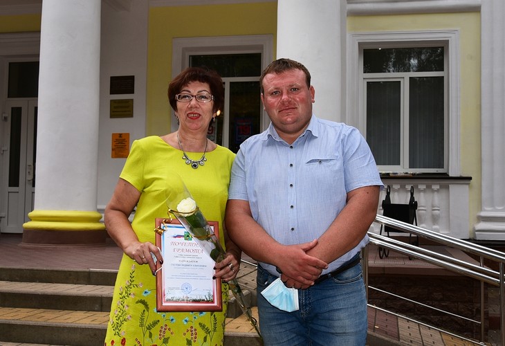 Во Дворце детского творчества губкинским строителям вручили заслуженные награды