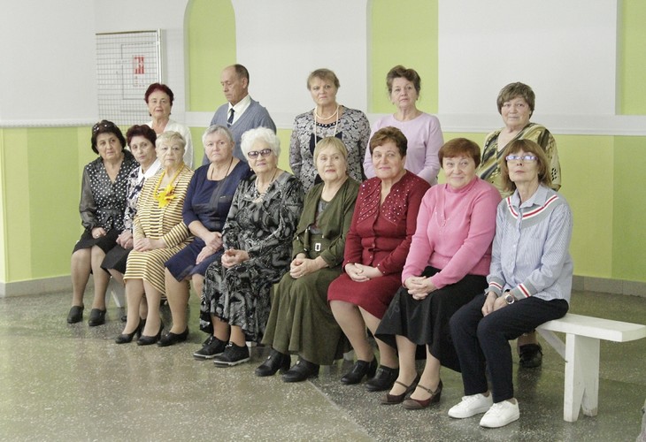 Души запасы молодые. В ЦКР п. Троицкий провели танцевально-развлекательную программу, посвященную Международному Дню пожилого человека