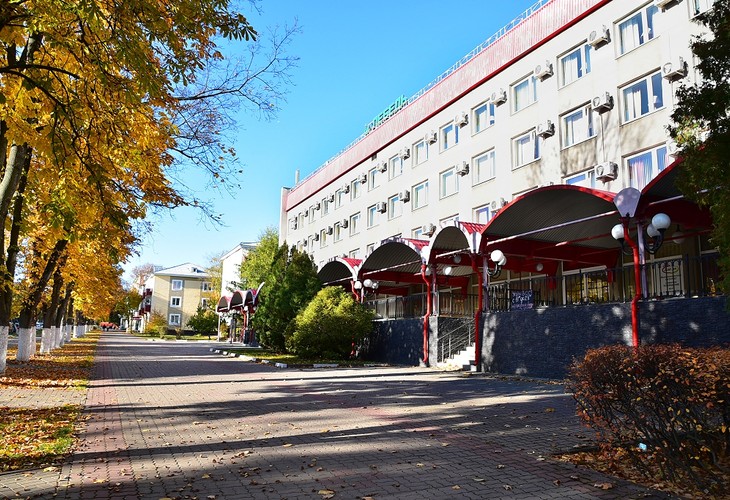 С сегодняшнего дня гостиницы Белгородской области принимают гостей только с QR-кодами, справками о перенесенном COVID-19 или ПЦР-тестами