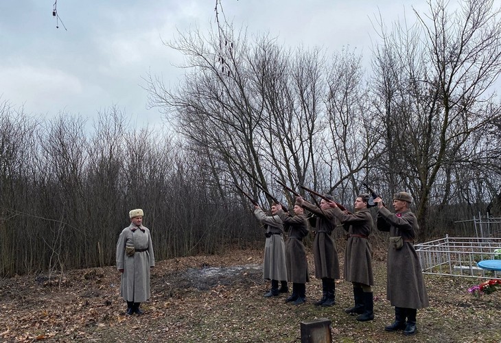 В Губкинском округе состоялось перезахоронение останков бойца Красной армии Ефима Коптева