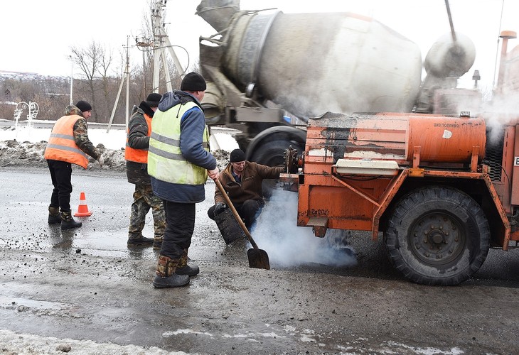 В Губкине начали ремонтировать автодороги