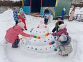 В детских садах Губкина появились снежные крепости и лабиринты