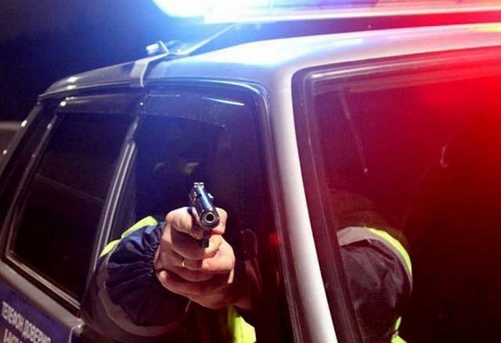 Губкинские автоинспекторы для задержания нетрезвого водителя применили табельное оружие