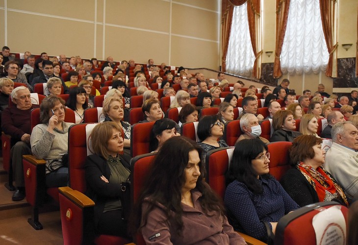 В ЦКР «Форум» прошло совещание при главе администрации по благоустройству Губкинского городского округа