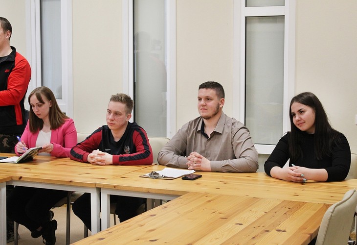 Состоялась встреча членов Молодёжного парламента Белгородской области и Молодёжного правительства Губкинского городского округа