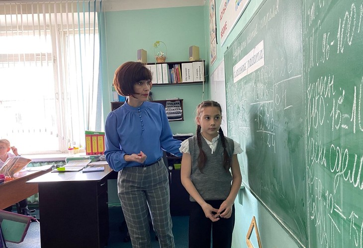«С детства хотела преподавать»: педагог из Губкина Ирина Полозова стала лауреатом конкурса «Учитель России 2022»