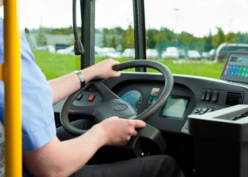 Губкинские автоинспекторы с начала года привлекли к ответственности более 130 водителей автобусов за нарушение ПДД