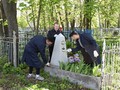 В Губкине провели субботник на могилах ветеранов Великой Отечественной войны