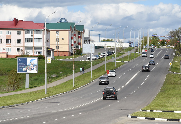 Губкинский городской округ культура. Губкин 2000 год. Пейзаж городских окраин Губкин. Губкин Белгородская область Владивосток. Губкино Воронежская область.