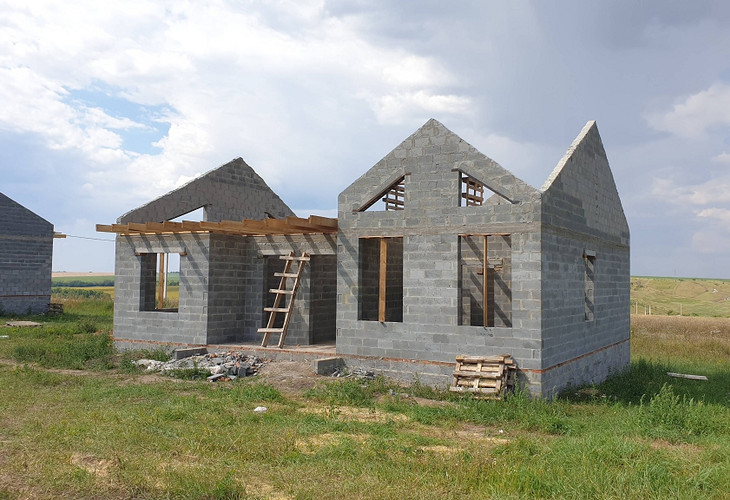 В Губкине строят индивидуальные жилые дома для многодетных семей