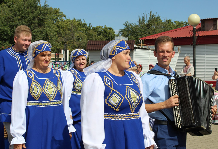 И себя показать, и других посмотреть: в селе Скородное прошёл фестиваль «Губкин-Гурт»