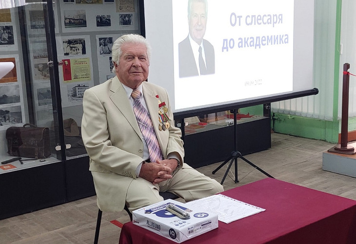 Акция «Поделись своим знанием» прошла в Губкине