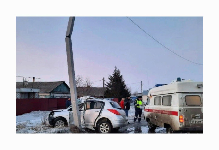 В Губкине в первый снежный день произошло ДТП