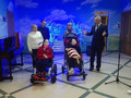 Фонд «Поколение» подарил инвалидные коляски девушкам из Губкина