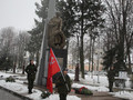 Жители Губкина возложили цветы в День Героев Отечества