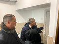 В Губкине продолжается капитальный ремонт общежития на Раевского