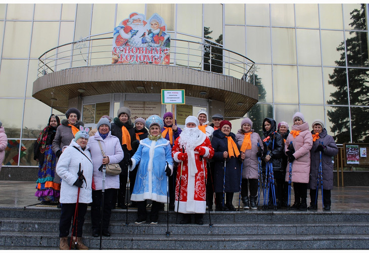 В Губкине прошел девятый новогодний фестиваль скандинавской и финской ходьбы