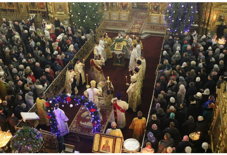 Евгений Сапсай поздравляет жителей Губкина с Рождеством Христовым