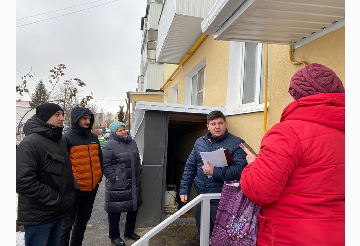 В Губкине проверили, как живут люди в капитально отремонтированных домах