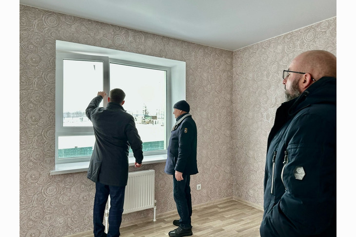 Михаил Лобазнов проконтролировал ход строительства многоквартирных домов в Губкине
